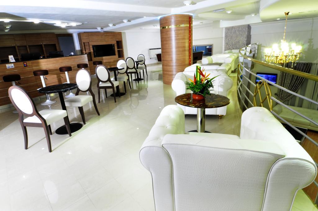 Benin Royal Hotel Котону Екстер'єр фото