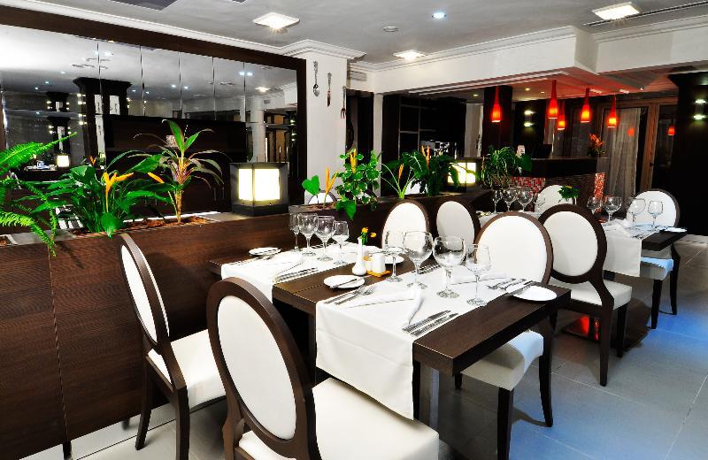 Benin Royal Hotel Котону Екстер'єр фото