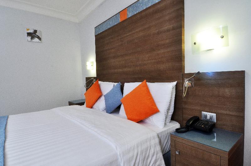 Benin Royal Hotel Котону Екстер'єр фото